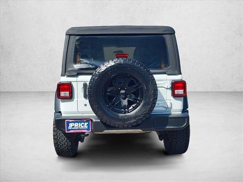 Used 2018 Jeep Wrangler Unlimited Sport S AWD/4WD image 7