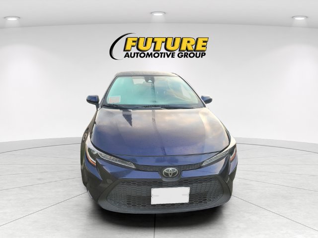 Used 2020 Toyota Corolla LE FWD image 2