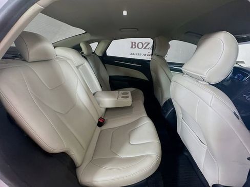 Used 2018 Ford Fusion Titanium image 31