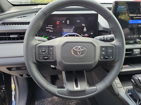 Used 2026 Toyota RAV4 XSE w/ Weather Package AWD/4WD image 27