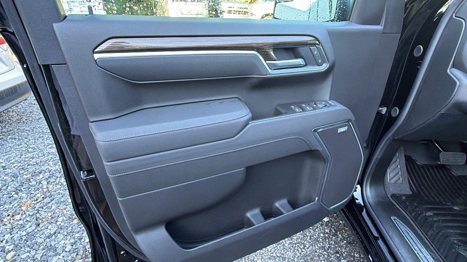 New 2026 Chevrolet Silverado 1500 RST w/ Convenience Package II AWD/4WD image 16
