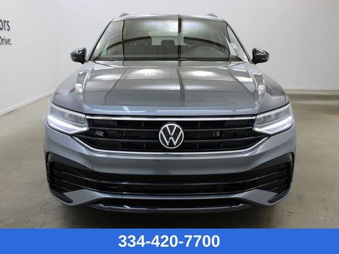 Certified 2023 Volkswagen Tiguan SE R-Line image 6