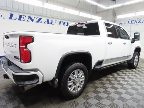Used 2025 Chevrolet Silverado 2500 High Country w/ High Country Premium Package image 4