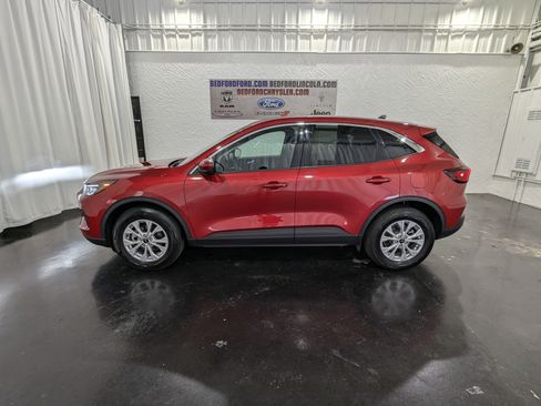 Used 2023 Ford Escape Active w/ Tech Pack #2 image 2