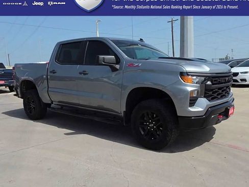 Used 2024 Chevrolet Silverado 1500 Custom Trail Boss AWD/4WD image 2