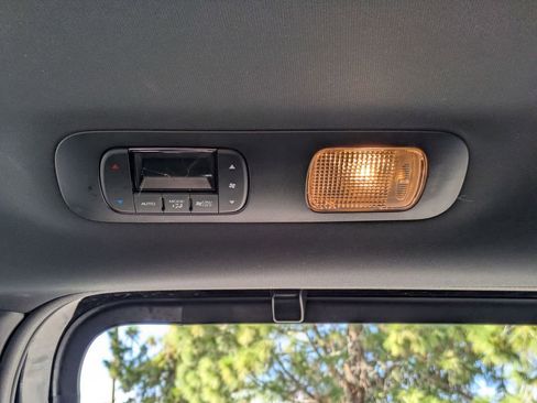 Used 2025 Honda Odyssey Sport-L image 25