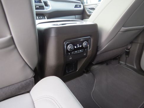 Used 2024 Chevrolet Tahoe LT w/ Luxury Package AWD/4WD image 14