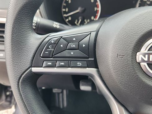 Used 2024 Nissan Altima 2.5 SV image 30