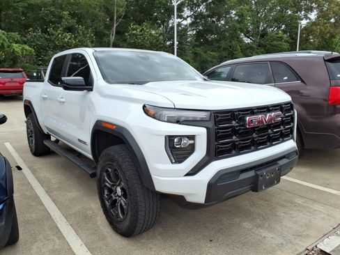 Used 2024 GMC Canyon Elevation RWD image 1
