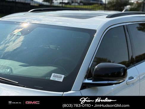 Used 2024 Jeep Grand Cherokee L Limited w/ Luxury Tech Group II AWD/4WD image 11