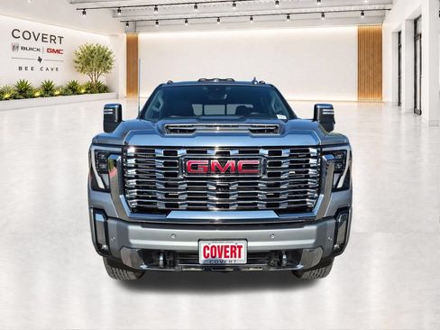 Used 2024 GMC Sierra 2500 Denali w/ Denali Reserve Package AWD/4WD image 3