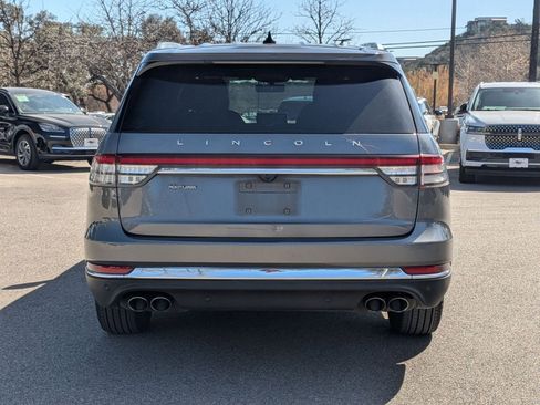 Used 2021 Lincoln Aviator Reserve w/ Elements Package Plus image 4