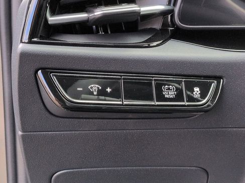 New 2026 Kia Niro EX FWD image 18
