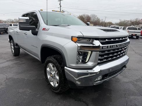 Used 2022 Chevrolet Silverado 2500 LTZ w/ LTZ Plus Package AWD/4WD image 4