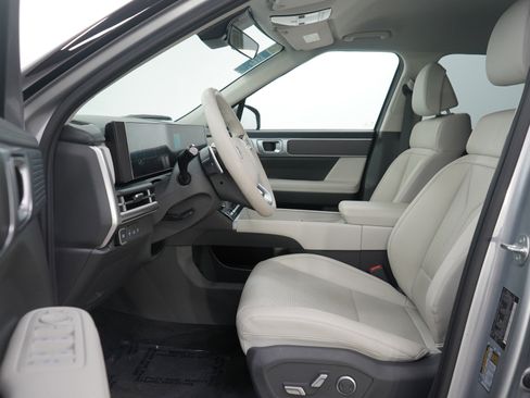 Used 2025 Hyundai Santa Fe SEL image 22