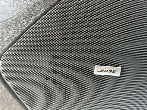 Certified 2023 Cadillac XT5 Sportv w/ Platinum Package image 17