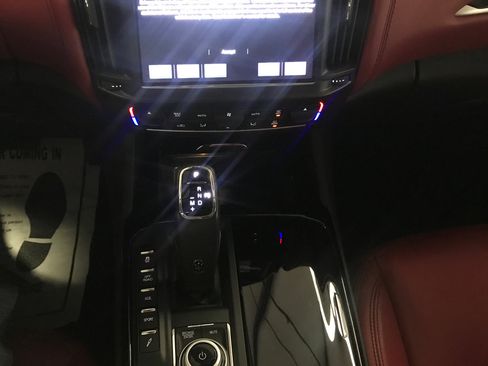 Used 2022 Maserati Levante GT image 17