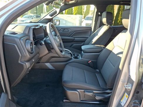 Used 2025 Chevrolet Colorado W/T w/ Advanced Trailering Package image 14