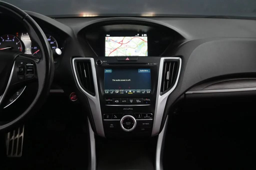 Used 2020 Acura TLX w/ Technology & A-SPEC Package FWD image 33