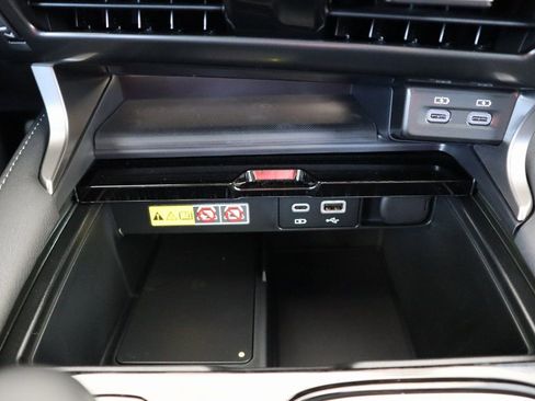 New 2026 Lexus RX 450h AWD image 36