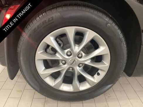 Used 2025 Chrysler Pacifica Select AWD/4WD image 25