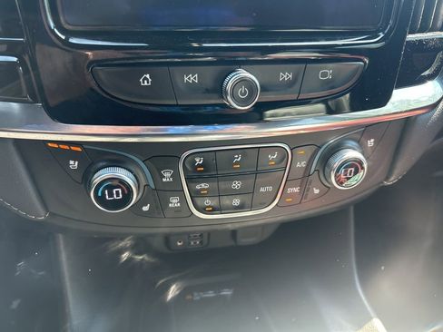 Certified 2023 Chevrolet Traverse Premier AWD/4WD image 17