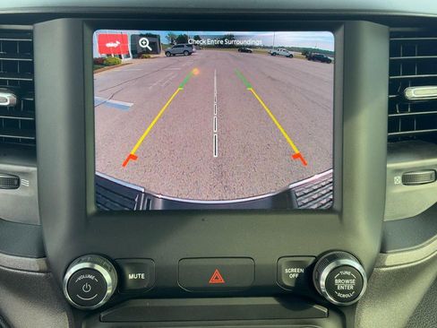 Used 2024 RAM 3500 Tradesman w/ Chrome Appearance Group image 25