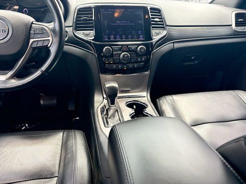 Used 2020 Jeep Grand Cherokee Limited RWD image 19
