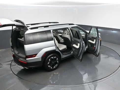 Used 2025 Hyundai Santa Fe SEL AWD/4WD image 29