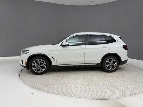 Used 2024 BMW X3 sDrive30i w/ Convenience Package RWD image 2