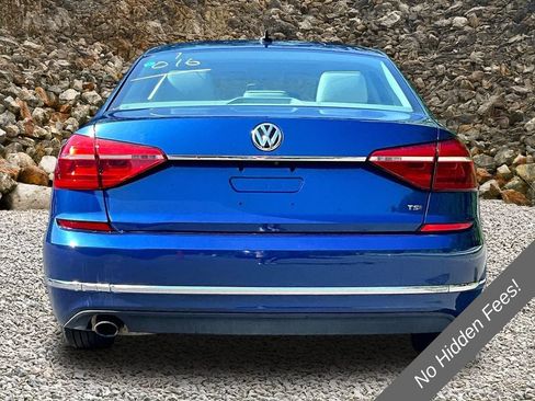 Used 2016 Volkswagen Passat 1.8T SE FWD image 4