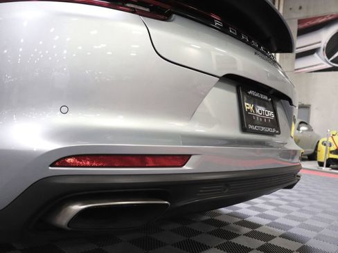Used 2019 Porsche Panamera 4 image 76