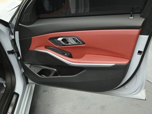 Used 2023 BMW 330i xDrive Sedan w/ M Sport Package image 29