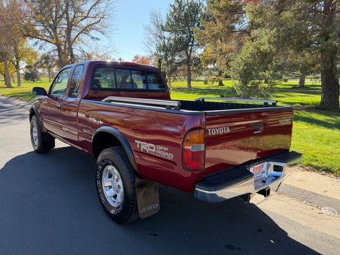 Used 1999 Toyota Tacoma 4x4 Xtracab V6 image 3