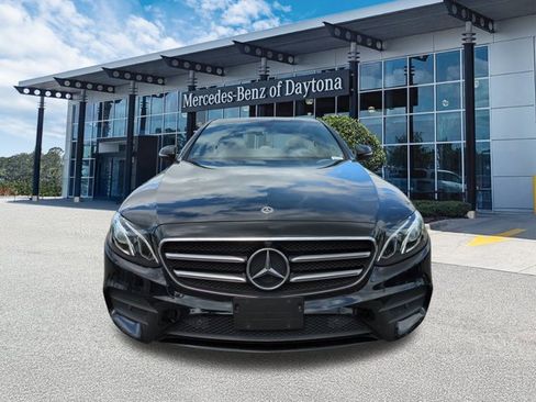 Certified 2019 Mercedes-Benz E 300 4MATIC image 9