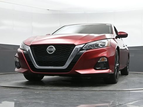 Used 2019 Nissan Altima 2.5 Platinum AWD/4WD image 41