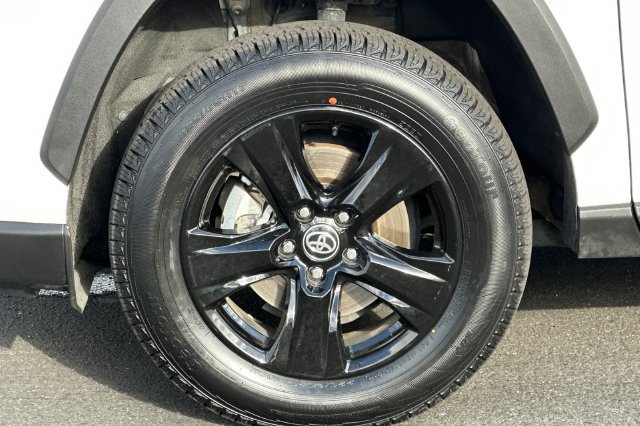 Certified 2024 Toyota RAV4 LE AWD/4WD image 30