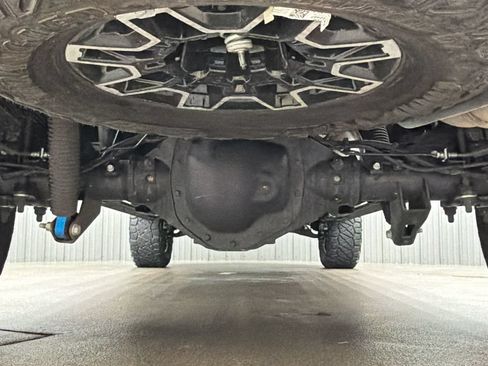 Used 2025 GMC Sierra 2500 AT4X AWD/4WD image 14
