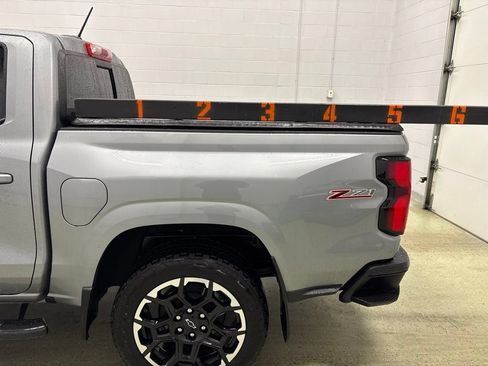 Used 2026 Chevrolet Colorado Z71 w/ Technology Package AWD/4WD image 12