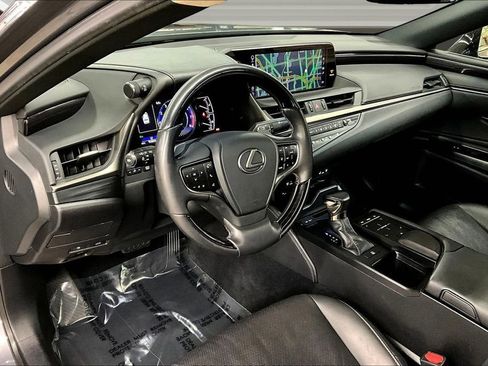 Used 2019 Lexus ES 350 w/ Premium Package FWD image 17