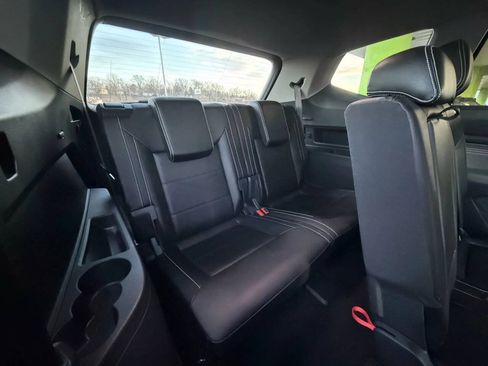 Used 2023 Volkswagen Atlas SE AWD/4WD image 13