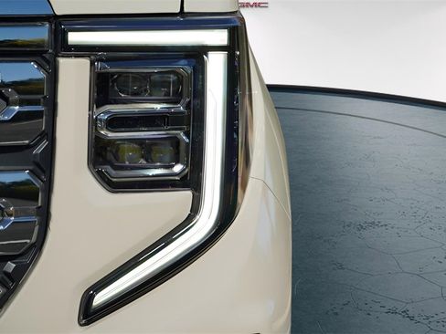 New 2026 GMC Sierra 1500 Denali image 2