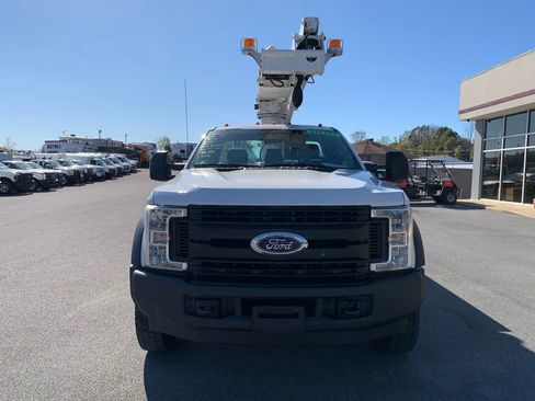 Used 2019 Ford F550 2WD Regular Cab Super Duty image 2
