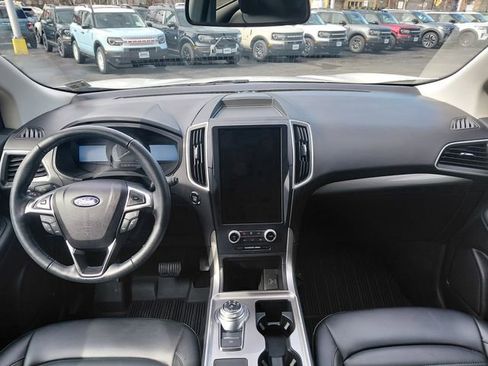Certified 2023 Ford Edge SEL w/ Convenience Package image 2
