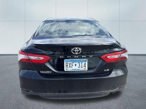 Used 2018 Toyota Camry LE FWD image 8