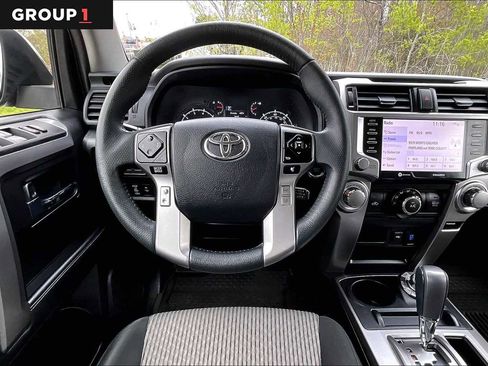 Certified 2022 Toyota 4Runner SR5 AWD/4WD image 6