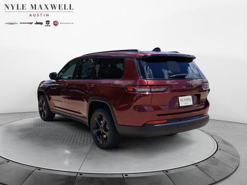 New 2025 Jeep Grand Cherokee L Limited w/ Black Appearance Package image 3