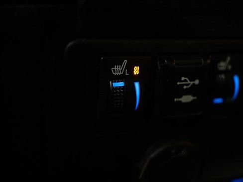 Used 2020 Toyota Sienna Limited Premium w/ Carpet Mat Package AWD/4WD image 24