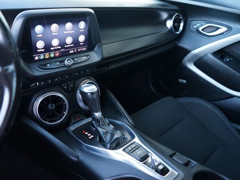 Used 2019 Chevrolet Camaro LT w/ RS Package image 29