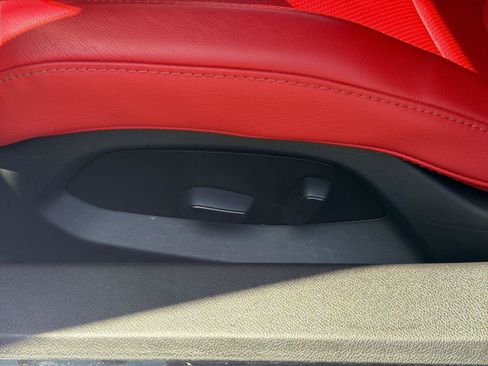 Used 2026 Chevrolet Corvette Stingray Convertible w/ 1LT RWD image 29
